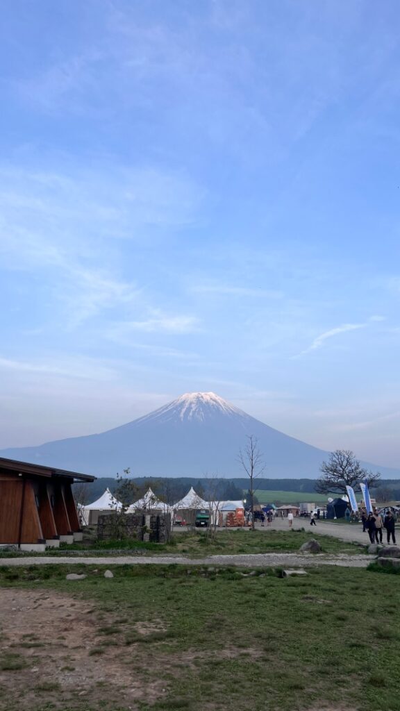 ゴーアウトキャンプふもとっぱらの富士山